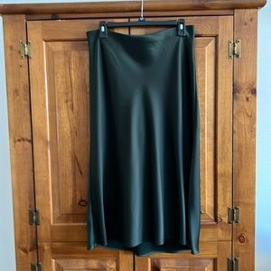 Rachel Zoe forest green slip on skirt size 8